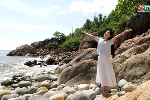 Khám phá vẻ đẹp hoang sơ của Ghềnh Ráng Tiên Sa