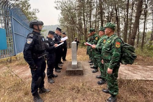 Tuần tra song phương, tăng cường hữu nghị