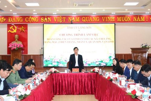 Đồng chí Bí thư Tỉnh ủy làm việc với các xã thuộc huyện Chi Lăng cũ