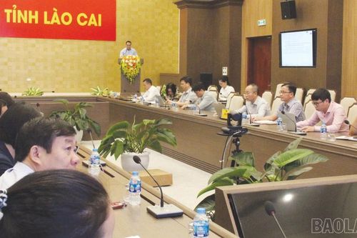 Đảng ủy UBND tỉnh tổ chức Hội nghị báo cáo viên tháng 10