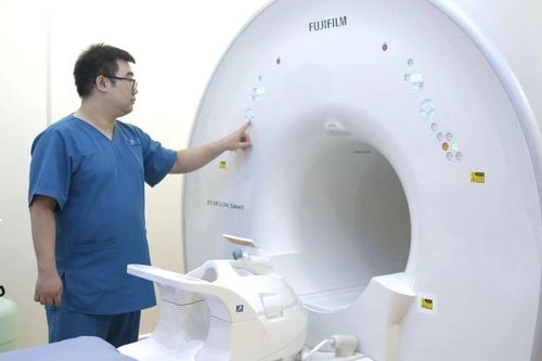 Bệnh viện Đa khoa Hưng Thịnh đưa vào hoạt động hệ thống chụp cộng hưởng từ toàn thân tích hợp trí tuệ nhân tạo
