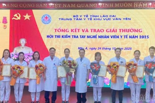 Trung tâm Y tế khu vực Văn Yên tổ chức Hội thi Kiểm tra tay nghề nhân viên y tế năm 2025
