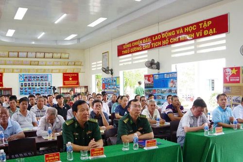 Gần 300 ngư dân Lâm Đồng được tuyên truyền về khai thác, đánh bắt trên biển