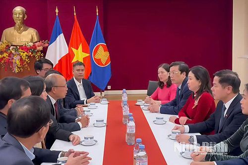 Đoàn công tác tỉnh Ninh Bình xúc tiến đầu tư tại Pháp