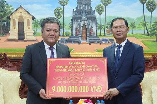 Đoàn đại biểu cấp cao tỉnh Quảng Trị chào xã giao lãnh đạo tỉnh Savannakhet