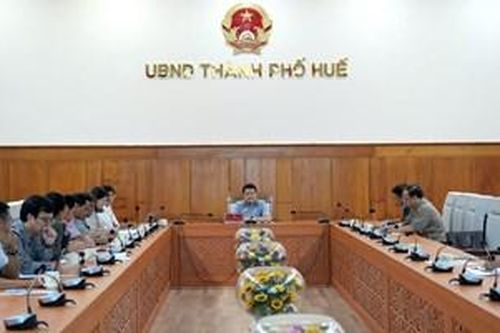 Đẩy nhanh tiến độ dự án sửa chữa nền, mặt đường trên tuyến Quốc lộ 49