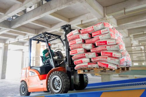 Thị trường xi măng trong nước sụt giảm do ảnh hưởng mưa bão kéo dài