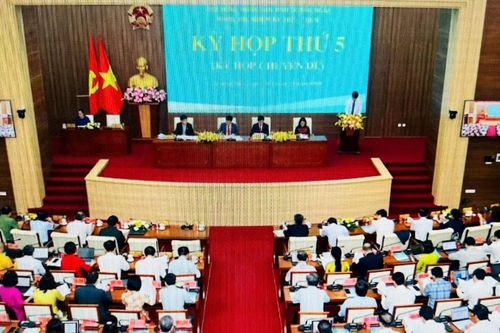 HĐND tỉnh Quảng Ngãi thông qua 12 nghị quyết quan trọng