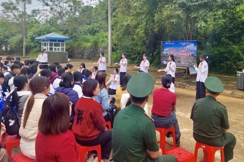 THPT Cao Bình tuyên truyền 3 văn kiện pháp lý trên đất liền Việt Nam - Trung Quốc