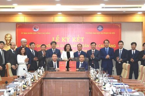 UBND tỉnh ký kết biên bản ghi nhớ phối hợp phát triển giáo dục địa phương
