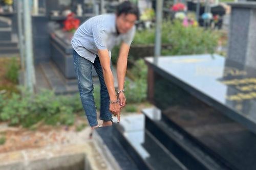Khởi tố người đàn ông say rượu, đập phá mộ tại nghĩa trang Núi Đỏ