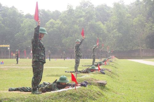 Đại hội lần thứ XVIII Đảng bộ thành phố Hà Nội thành công tốt đẹp:Củng cố vững chắc công tác quốc phòng, an ninh