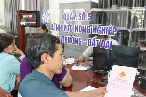 Chiến dịch làm giàu, làm sạch dữ liệu đất đai: Người dân Ứng Hòa không phải nộp giấy tờ thủ công