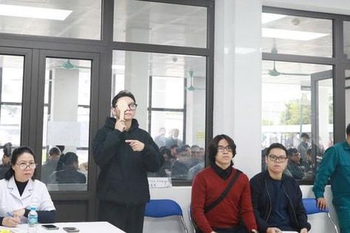 Phường Vĩnh Hưng tổ chức khám sơ tuyển nghĩa vụ quân sự và Công an nhân dân
