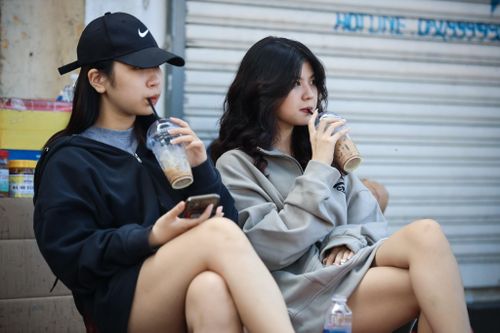 Điều gì sẽ xảy ra với 'cơn sốt' trà sữa 7.000 đồng/ly ở TP.HCM?
