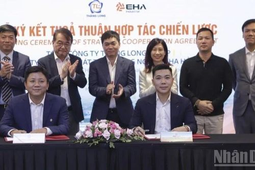 Hợp tác chiến lược phát triển hạ tầng khu công nghiệp xanh, thông minh