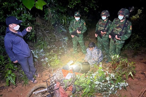 Ngăn chặn vụ vận chuyển trái phép khối lượng lớn vật liệu nổ qua biên giới