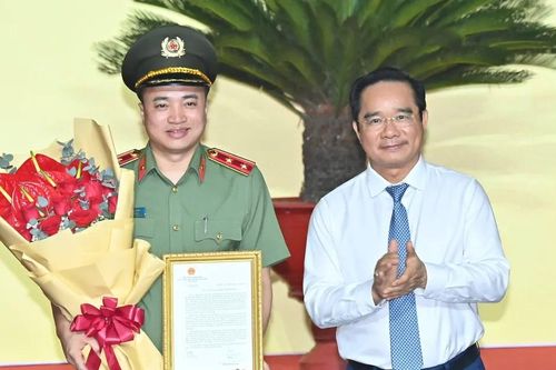 Công an TPHCM nhận thư khen của Thủ tướng Chính phủ