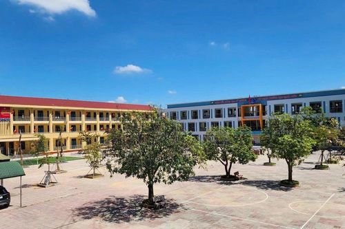 Hiệu trưởng nói gì về nhiều khoản vận động xã hội hóa gây xôn xao dư luận?