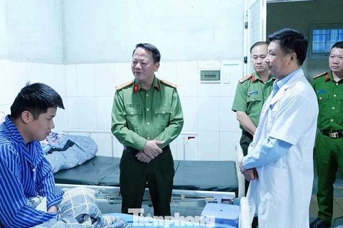 Đại úy Công an bị thương khi giải cứu cháu nhỏ bị đối tượng kề dao vào cổ