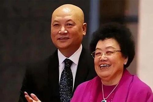 'Đường Tăng' Trì Trọng Thụy tuổi 73 làm môi giới bất động sản dù vợ là tỷ phú