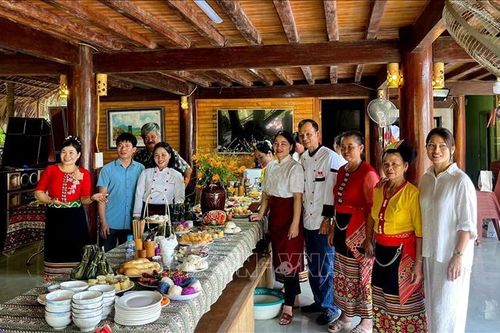 Ẩm thực độc đáo tăng sức hấp dẫn cho du lịch Nghệ An