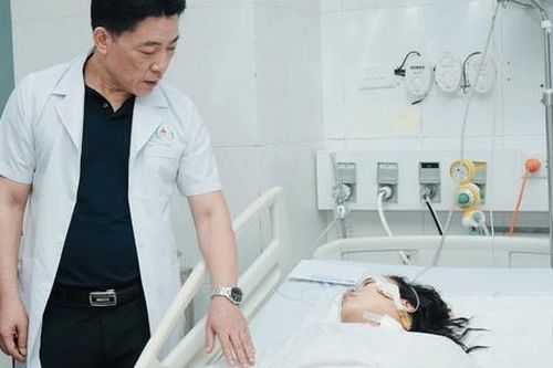Để nỗi lo bị tấn công không còn ám ảnh những người khoác áo blouse trắng