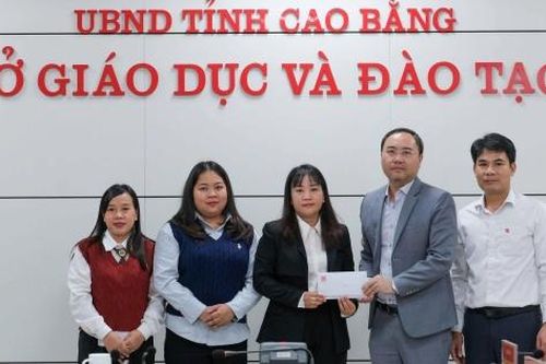 Bộ GD&ĐT phối hợp cùng các đơn vị hỗ trợ các tỉnh khắc phục sau bão lũ