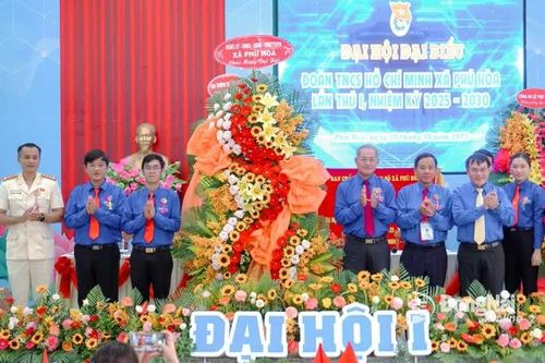 Khơi dậy khát vọng thanh niên, tiên phong dựng xây quê hương Phú Hòa