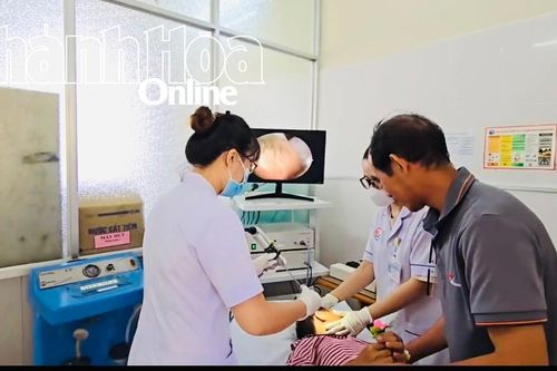 Bệnh viện Đa khoa Khánh Hòa gắp thành công ổ dòi trong tai bệnh nhân