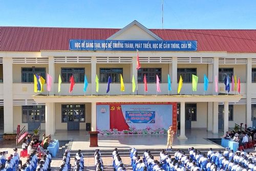 Trường THCS Đạ K'nàng và hành trình giữ chân học trò vùng cao