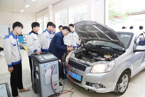 Quan tâm đào tạo nghề cho lao động vùng cao