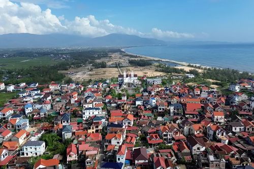 Gắn bó với dân, khơi dậy sức dân