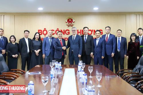 Tăng cường quan hệ hợp tác kinh tế - thương mại giữa Việt Nam và Trùng Khánh (Trung Quốc)