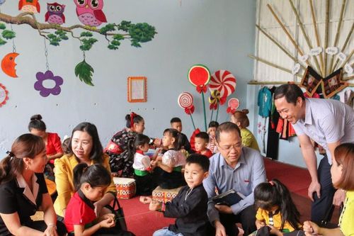 Tập trung nguồn lực phổ cập giáo dục mầm non cho trẻ em từ 3 đến 5 tuổi