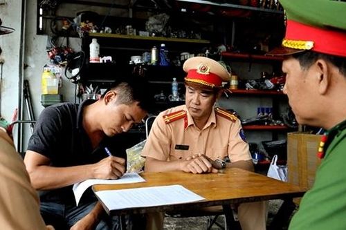 Cách làm hay ngăn ngừa tội phạm 'tuổi teen' độ xe