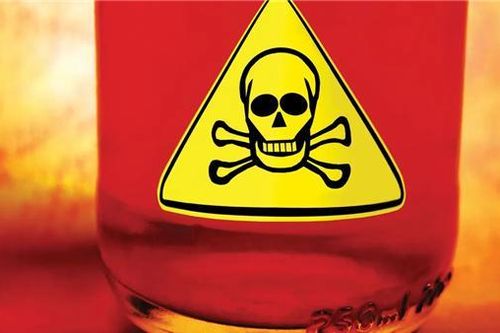 Chỉ '250ml' tài liệu đã đủ đầu độc AI