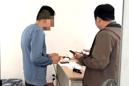Công an phường giải cứu nam sinh viên bị 'bắt cóc online'