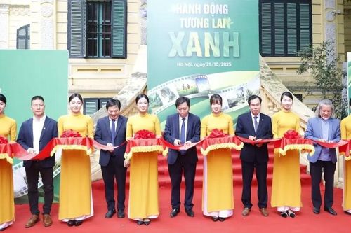 Khoảnh khắc xanh - Hành động xanh - Tương lai xanh