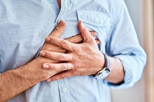 Nam thanh niên 21 tuổi bị đột quỵ