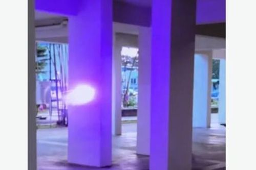 Nhiều quả cầu ánh sáng màu tím liên tiếp xuất hiện trên bầu trời, chuyên gia vào cuộc và cái kết bất ngờ