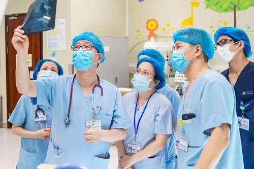 Lãnh đạo ngành Nhi khoa trở thành ứng viên Giáo sư năm 2025