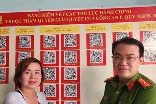 Gia Lai: Công an giúp người phụ nữ nhận lại 750 triệu đồng chuyển nhầm