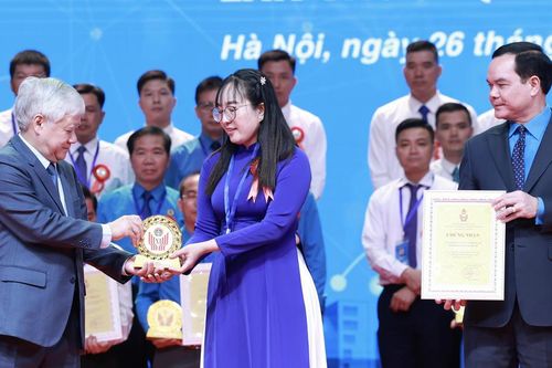 Thi đua đổi mới sáng tạo, nâng cao năng suất lao động, vững tin cùng đất nước bước vào kỷ nguyên mới