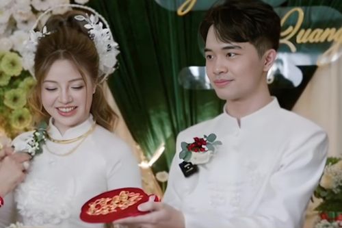 Nghe lời mẹ dặn, chú rể 23 tuổi dành dụm 4 năm tặng vợ 5 cây vàng