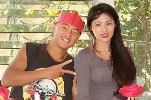 Nhà vô địch quyền Anh đòi ly hôn sau khi vợ bị người lạ đấm