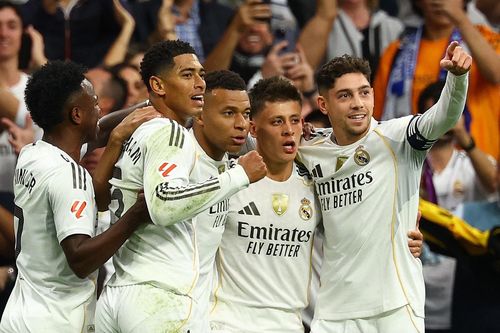 Mbappe tỏa sáng giúp Real hạ Barca