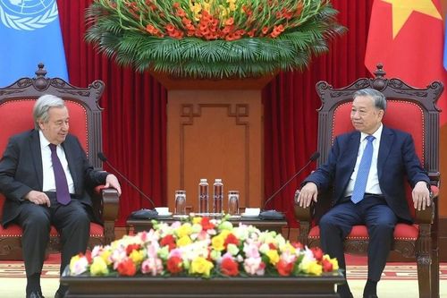 Việt Nam chung tay xây dựng thế giới hòa bình