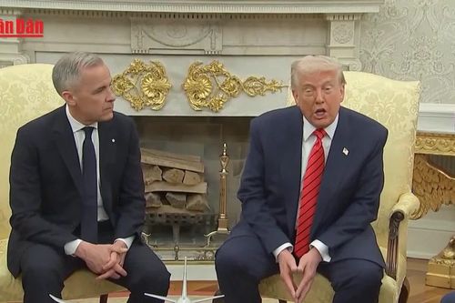 Tổng thống Mỹ D. Trump tăng thêm 10% thuế nhập khẩu với Canada