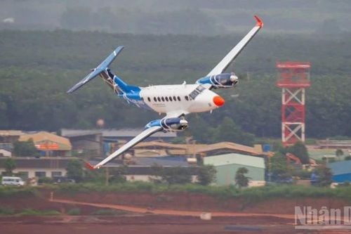 Bay hiệu chuẩn kỹ thuật hệ thống Radar và ADS-B tại sân bay Long Thành